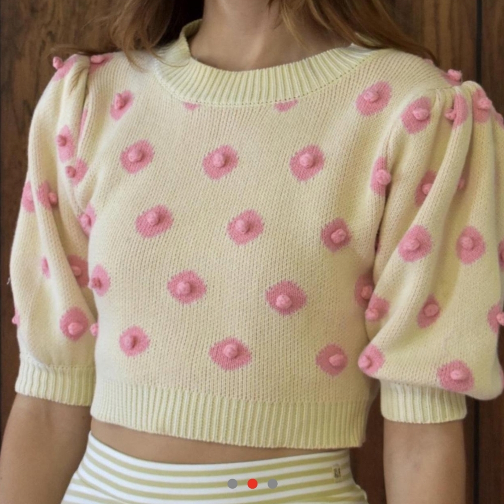 S/M Fashion brand company nipple sweater